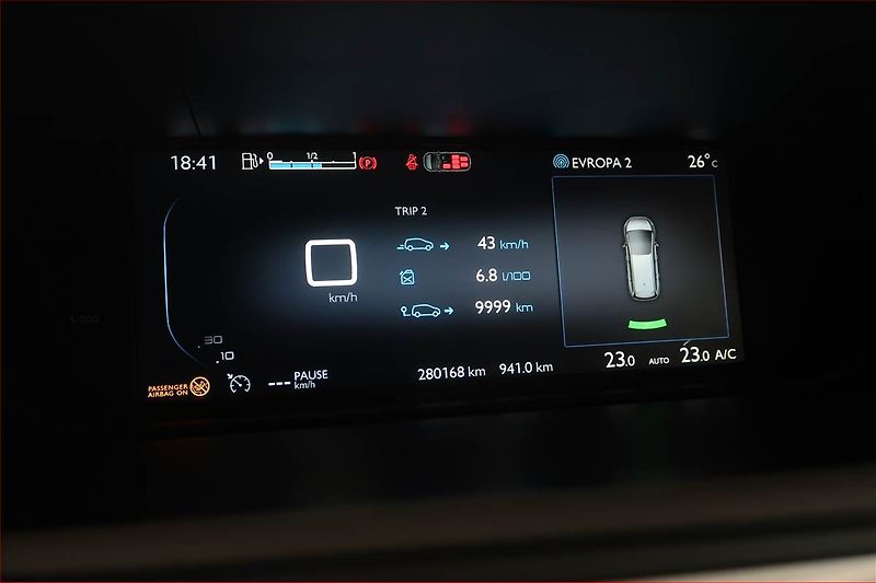 Citroën C4 Picasso (2016) 1.6 BlueHDi, 7 míst, Navi - fotka 11 z 18