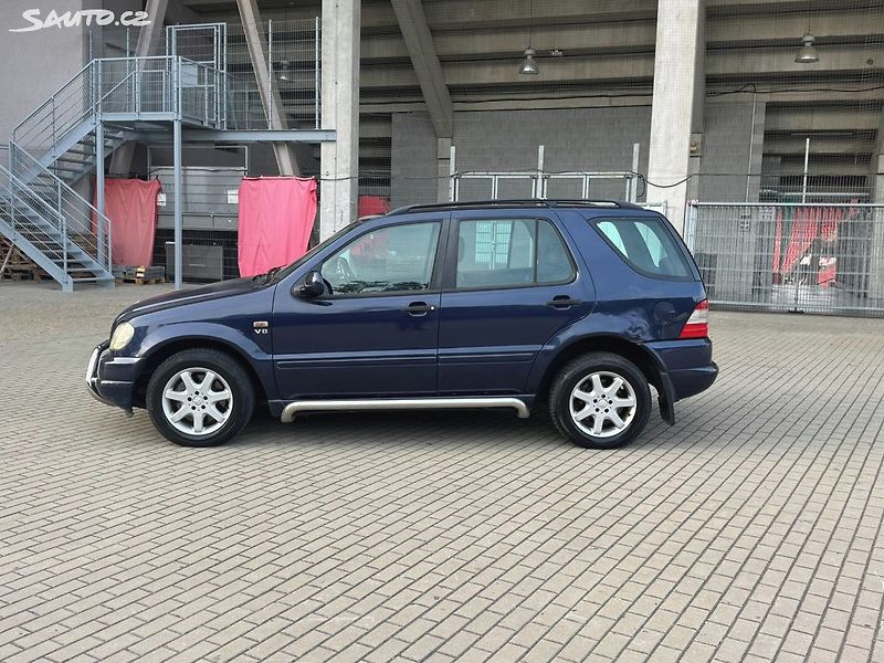 Mercedes-Benz Ostatní (2000) ML 430 V8, 200kw Aut. Nová STK - fotka 2 z 19