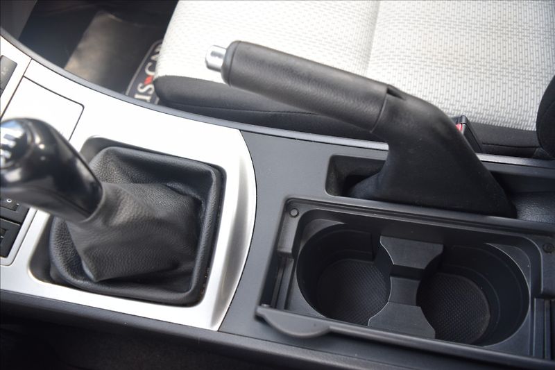Mazda 3 1,6 i 77KW VÝHŘEV NOVÁ STK - fotka 44 z 47
