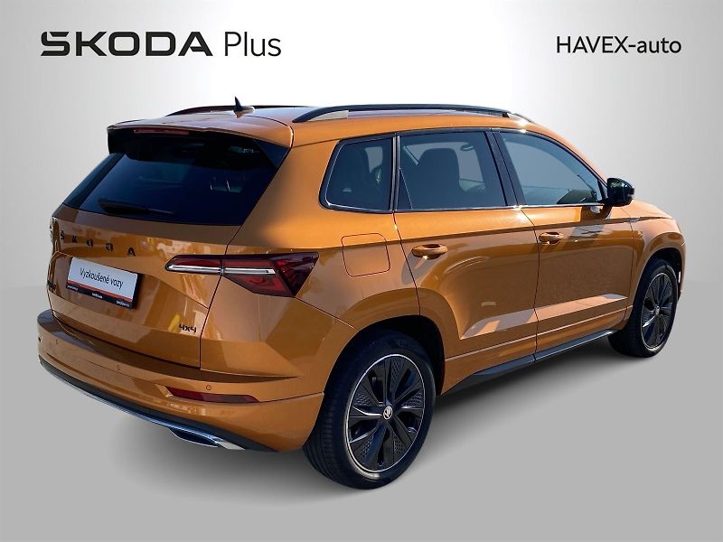 Škoda Karoq (2022) 2.0 TDI 4x4 DSG SportLine - fotka 2 z 34