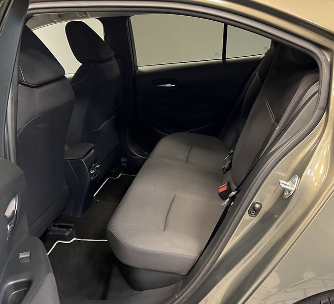 Toyota Corolla 1.8 Hybrid AT COMFORT STYLE TE - fotka 10 z 16