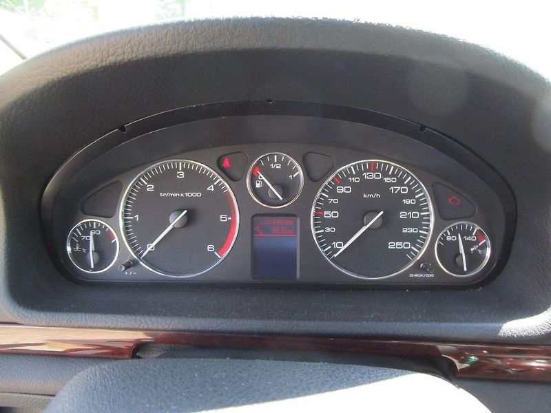 Peugeot 407 2,0HDI -100KW - NOVÁ STK - fotka 13 z 21