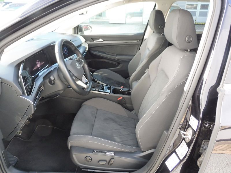 Volkswagen Golf (2024) Style 1,5 TSI 96kW - fotka 7 z 26
