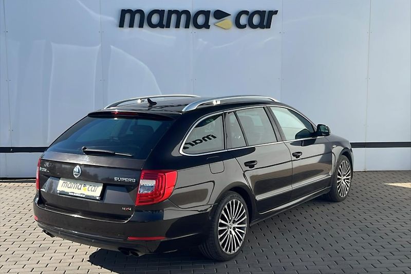 Škoda Superb 3.6 FSI 4x4 L&K NAVI DPH ČR - fotka 2 z 3