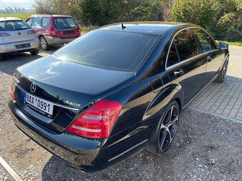 Mercedes-Benz Třídy S (2009) 350 CDI Long 4 matic! - fotka 16 z 64