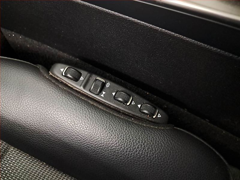 Mercedes-Benz Třídy C (2013) C 250 CDI 4MATIC, 4X4 - fotka 22 z 23