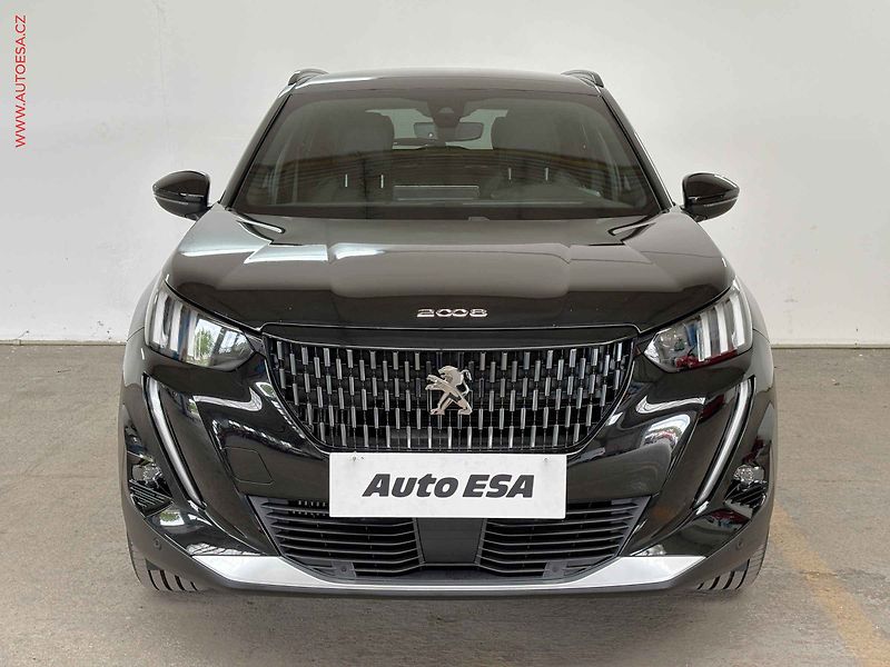Peugeot 2008 (2021) 1.2PT, ČR, servis.kniha - fotka 2 z 18