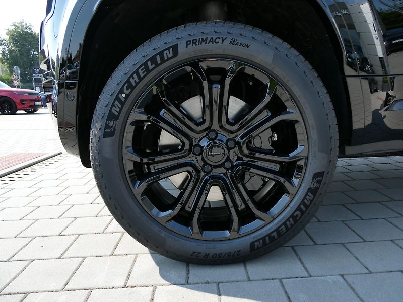 Land Rover Defender 110 4,4 OCTA P635 - fotka 2 z 44