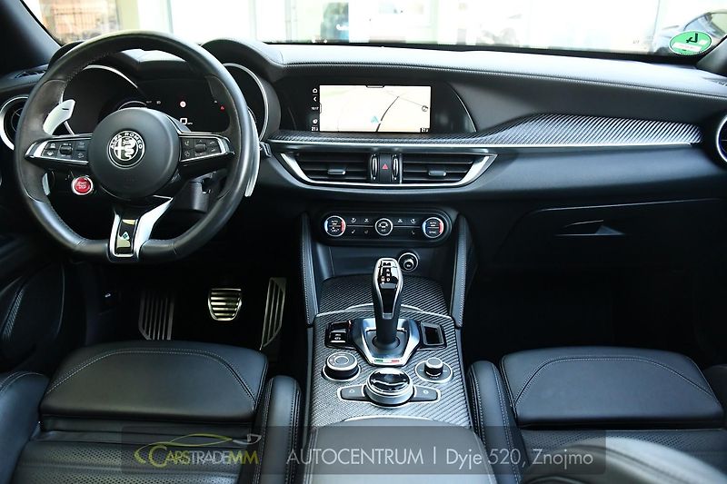 Alfa Romeo Stelvio 2.9V6 Bi-T.382 kW QUADRIFOGLIO - fotka 20 z 61