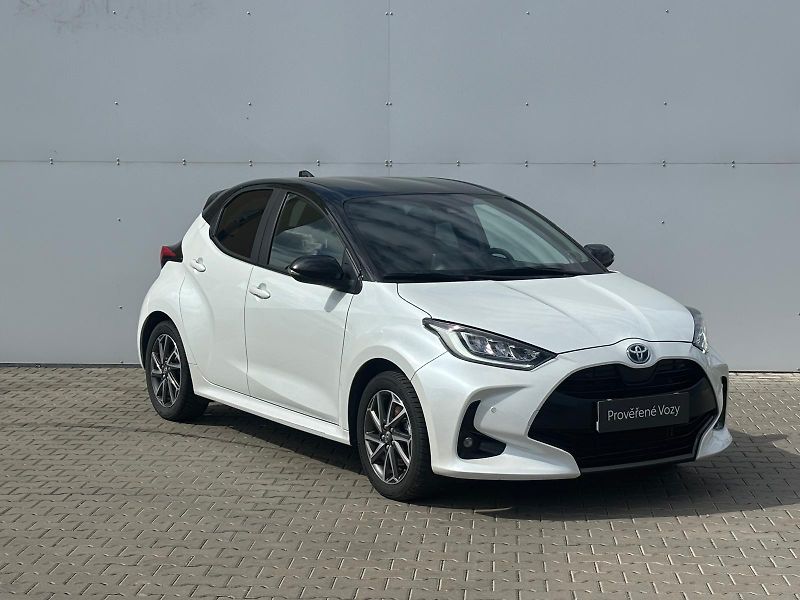 Toyota Yaris 1.5 HSD e-CVT Selection Style - fotka 6 z 28