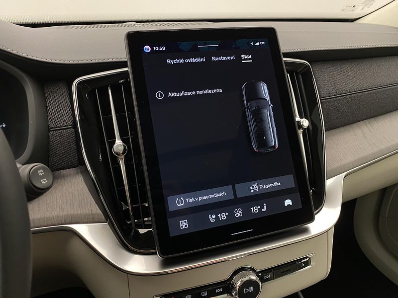 Volvo XC90 (2026) T8 AWD RECHARGE DARK ULTRA - fotka 70 z 79