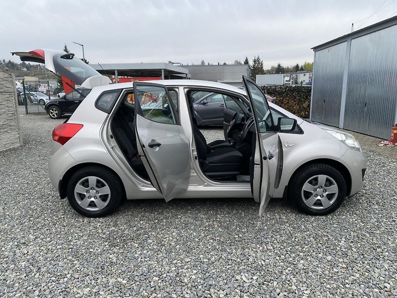 Kia Venga 1.4i 16v 90PS KLIMA SERVIS!!!  - fotka 129 z 144