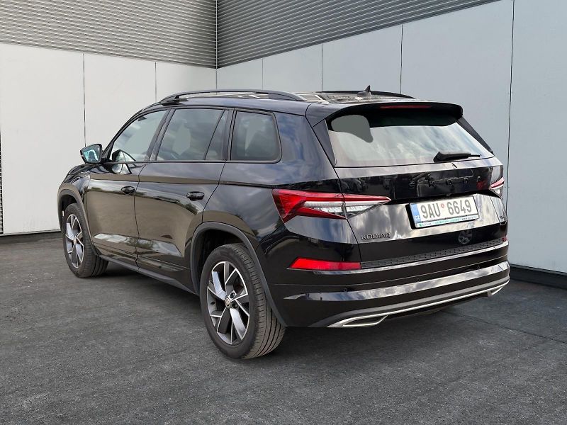 Škoda Kodiaq (2023) SPORT. EXCL. 4x4 147kW TAŽ. - fotka 4 z 11