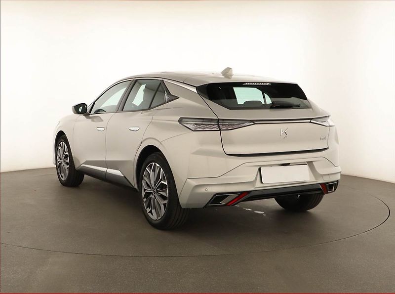 DS Automobiles DS4 (2023) 1.5 BlueHDi - fotka 4 z 19