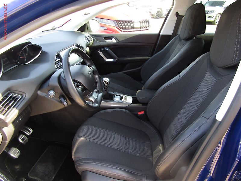 Peugeot 308 (2017) 1.6HDi, ČR, LED, autoAC - fotka 15 z 18