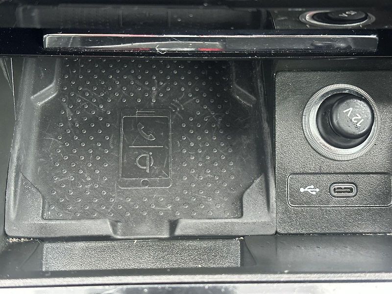 Škoda Superb (2023) Combi 2.0 TDI 4x4 DSG L&K - fotka 23 z 36