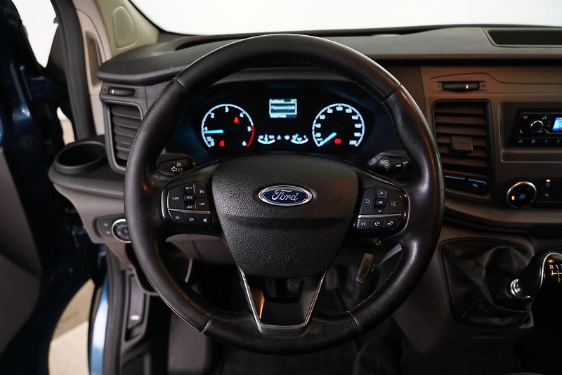 Ford Transit Custom - fotka 16 z 21