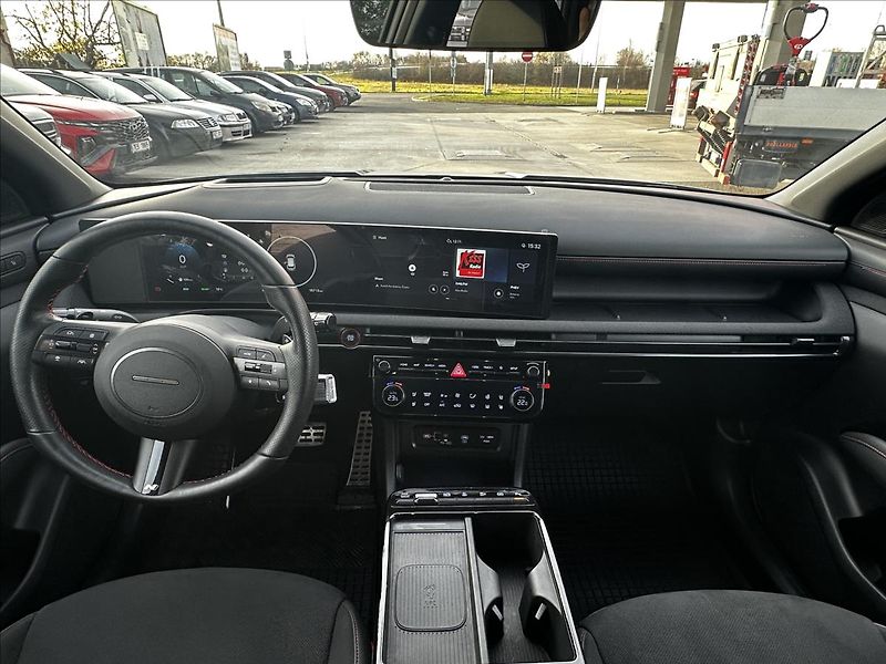 Hyundai Tucson 1,6 PHEV 4WD N-line Styl Prem. - fotka 13 z 18