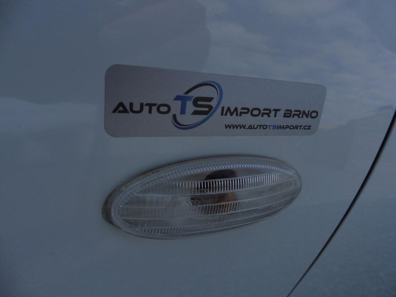 Nissan Qashqai 1.5DCi 110PS NAVI STK TOP STAV - fotka 24 z 189