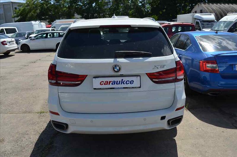 BMW X5 (2016) 2,0 - fotka 5 z 26