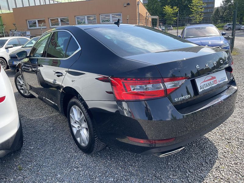 Škoda Superb 2.0 TSi Dsg 4x4 STYLE-DPH-ČR ! - fotka 14 z 54