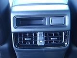 Isuzu D-Max  2.2 Double Cab V-CROSS 4x4 - náhled 26