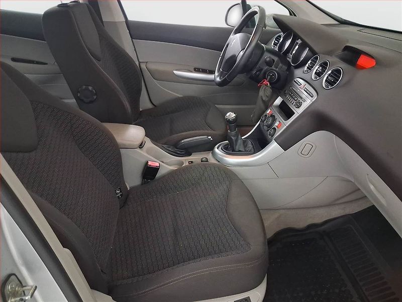 Peugeot 308 (2008) 1.6 THP, Eko.zaplacen, po STK - fotka 9 z 15