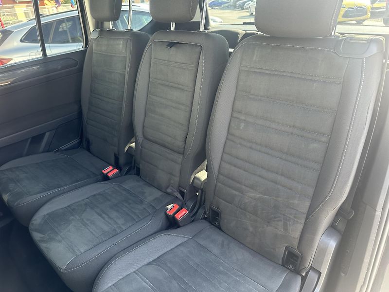 Volkswagen Touran (2015) 2.0 TDI se. knížka 7 míst - fotka 12 z 43