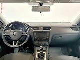 Škoda Octavia (2014) 1.4 TSi, AC, temp. - náhled 8
