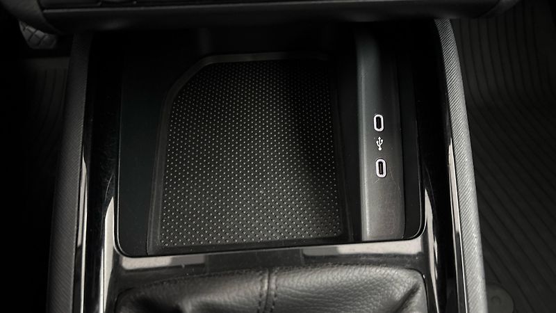 Škoda Scala 1.0 TSI Ambition - fotka 21 z 23