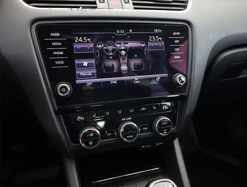 Škoda Octavia (2017) 1.6 TDI, Tempomat - fotka 10 z 14