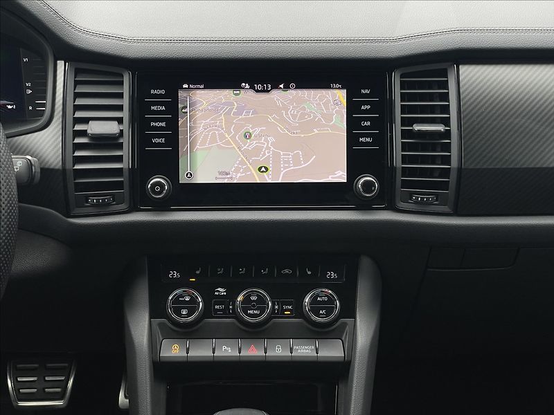 Škoda Kodiaq 2,0 TSI 4x4 DSG Sportline ACC - fotka 11 z 24
