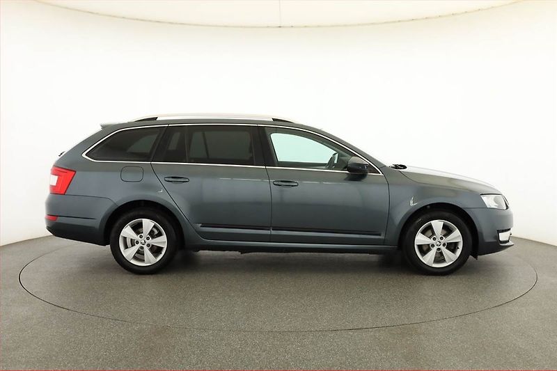 Škoda Octavia (2016) Style 1.6 TDI, Serv.kniha - fotka 6 z 18