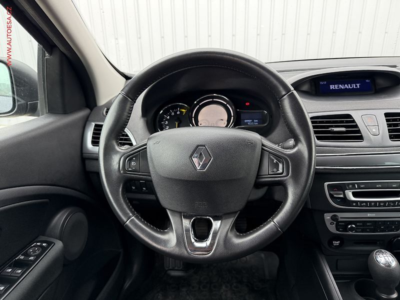 Renault Mégane (2016) 1.2 TCe, 1.maj,ČR, AC, park - fotka 12 z 16