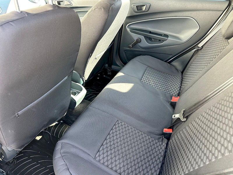 Ford Fiesta (2010) 1,4 TDCi 51 kW - fotka 18 z 23