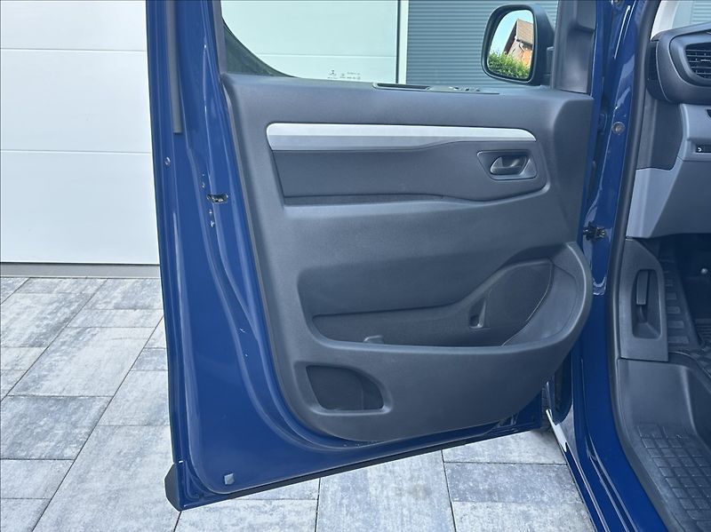 Opel Vivaro 2,0 CDTI 150PS  L2 Kombi-6 Enj - fotka 13 z 53