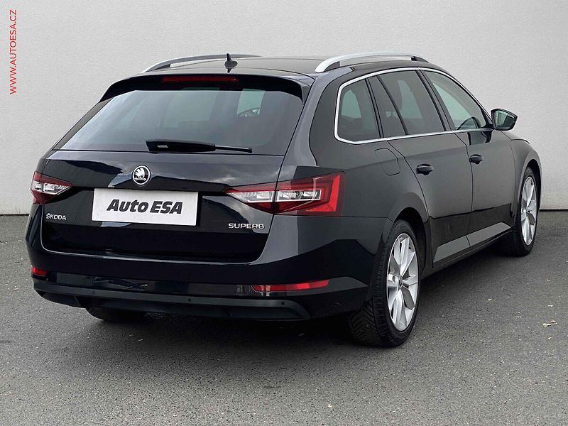 Škoda Superb (2015) 2.0 TDi, Style, DSG, bixen - fotka 4 z 20