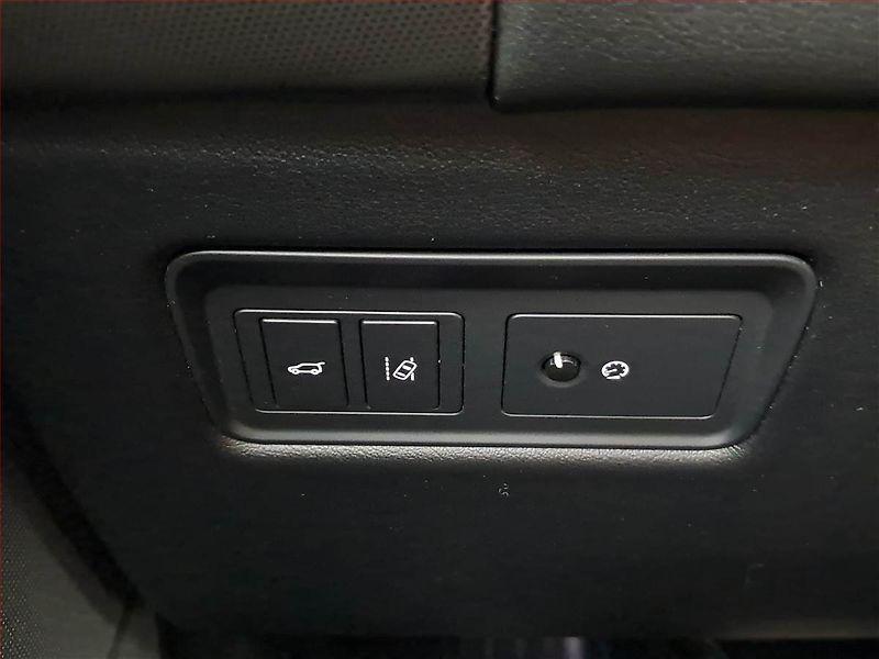 Land Rover Range Rover Sport (2017) 3.0 SDV6 - fotka 22 z 23