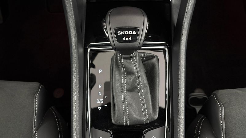 Škoda Kodiaq 2.0 TDI DSG 4x4 Sportline - fotka 24 z 29
