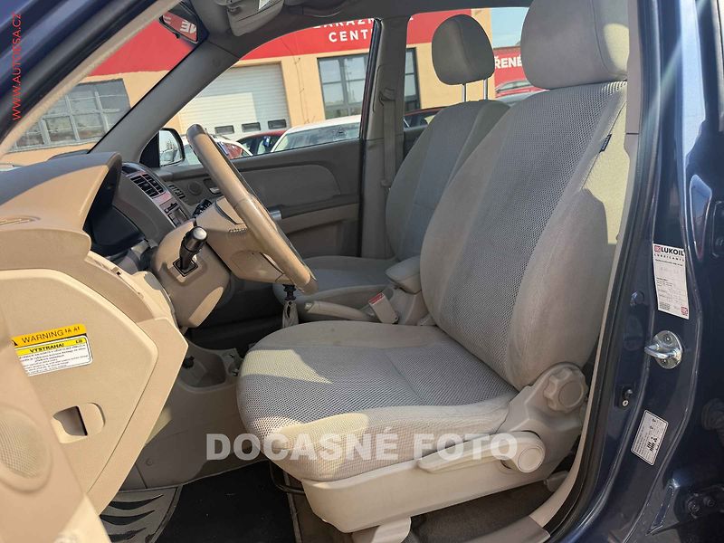 Kia Sportage (2009) 2.0CRDi - fotka 10 z 18