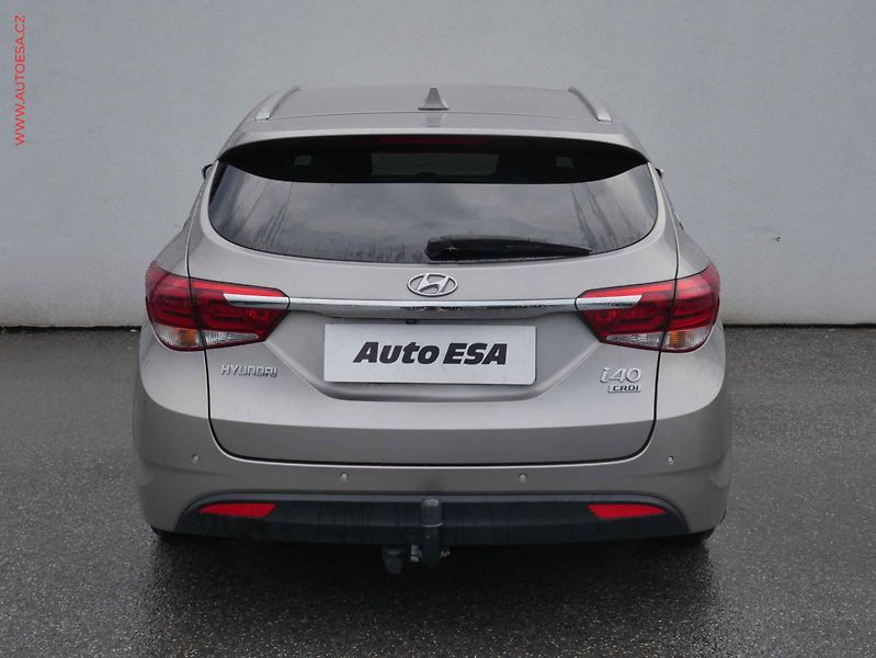 Hyundai i40 (2016) 1.7 CRDi, ČR, servis.kniha - fotka 5 z 14