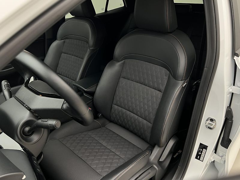 MG MG3 EXCLUSIVE HYBRID+ AUT CZ 1.maj - fotka 16 z 44