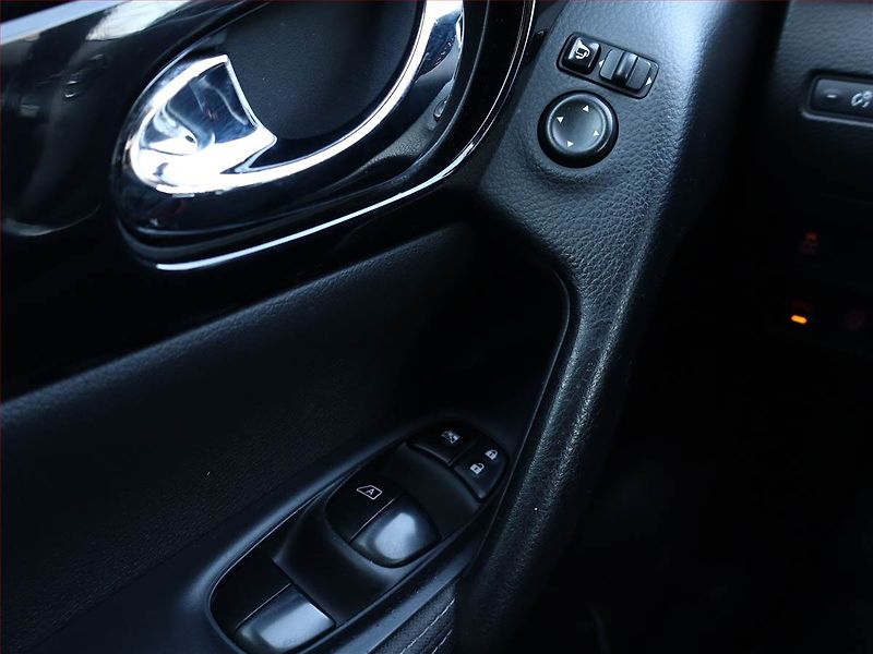 Nissan Qashqai (2014) 1.2 DIG-T, Serv.kniha - fotka 14 z 16