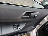 Škoda Fabia 1.4 16V Cool - náhled 10