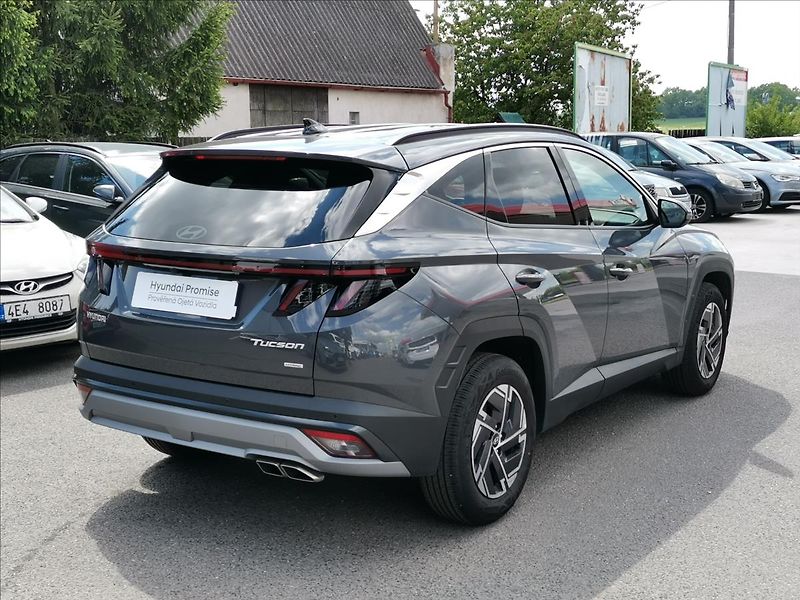 Hyundai Tucson 1,6 T-GDI Style 4x4 DCT - fotka 4 z 17