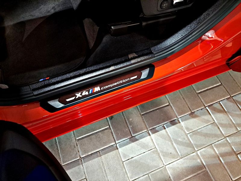 BMW X4 (2019) X4M Competition 510 PS - fotka 31 z 38