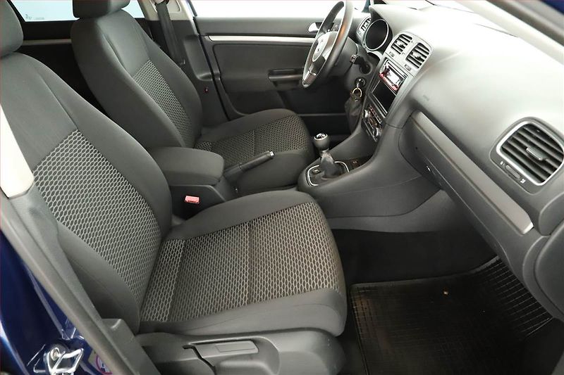 Volkswagen Golf (2010) 1.4 TSI, Tempomat - fotka 7 z 12
