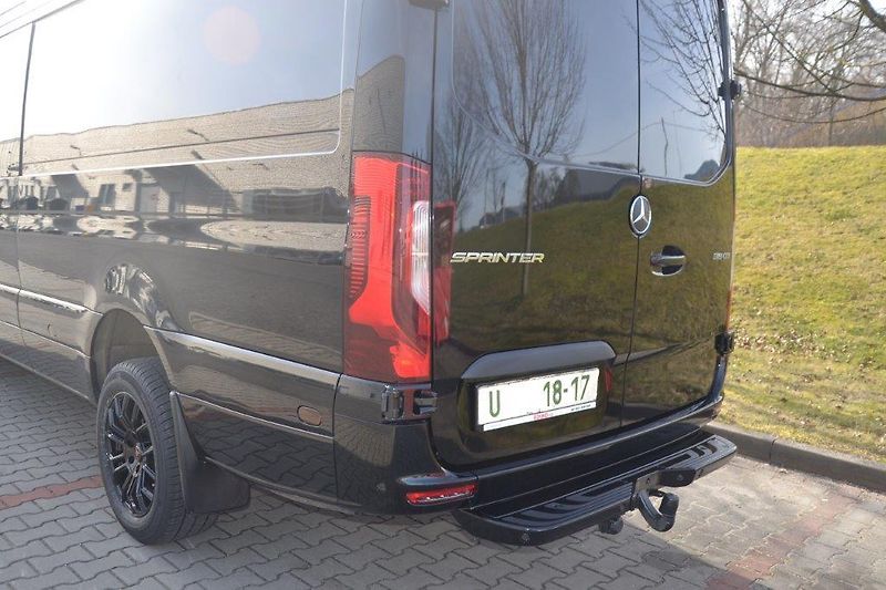 Mercedes-Benz Sprinter 319 CDi  - fotka 16 z 16
