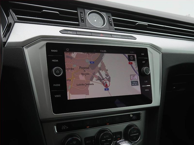 Volkswagen Passat (2017) 1.6 TDI, Automat, Navi - fotka 12 z 18