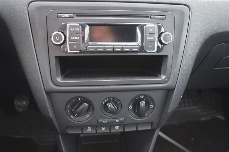 Seat Toledo 1,2 TSI 63KW PO ROZVODECH STK - fotka 43 z 53